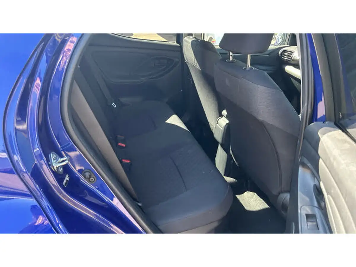 2022-toyota-yaris-15-vvt-i-design-big-11
