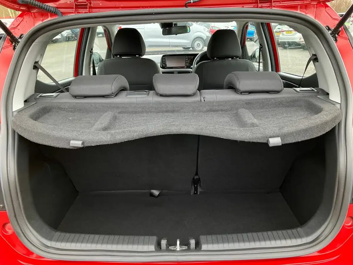 2021-hyundai-i10-12-se-connect-auto-big-22
