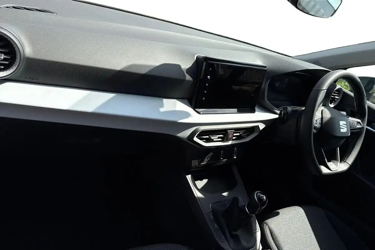 2025-seat-ibiza-10-tsi-se-technology-big-7