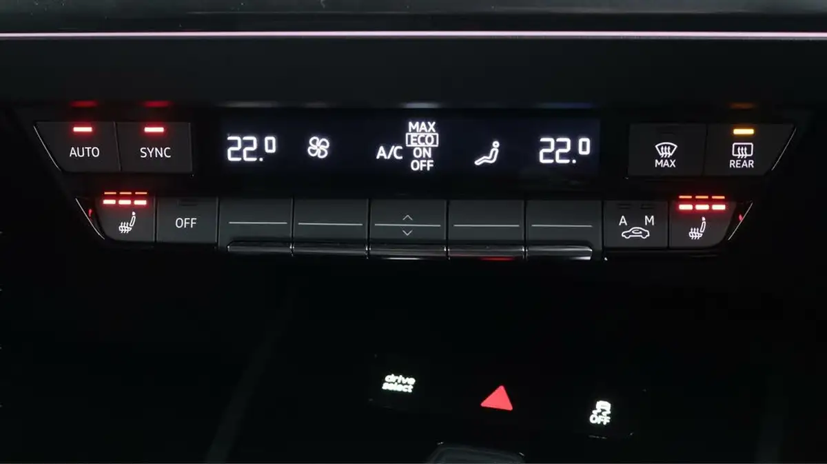2022-audi-q4-e-tron-40e-edition-1-station-wagon-big-12