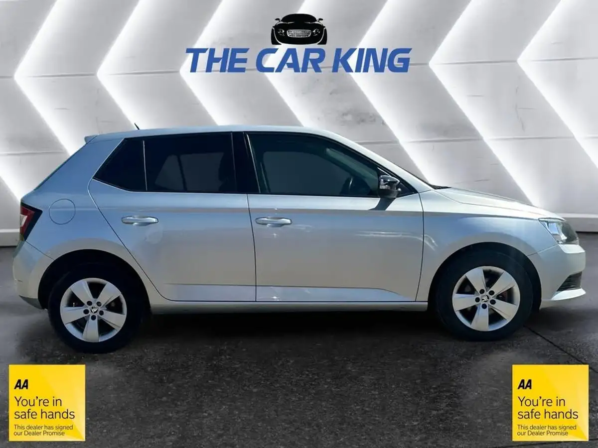 2016-skoda-fabia-14tdi-se-hatchback-big-6