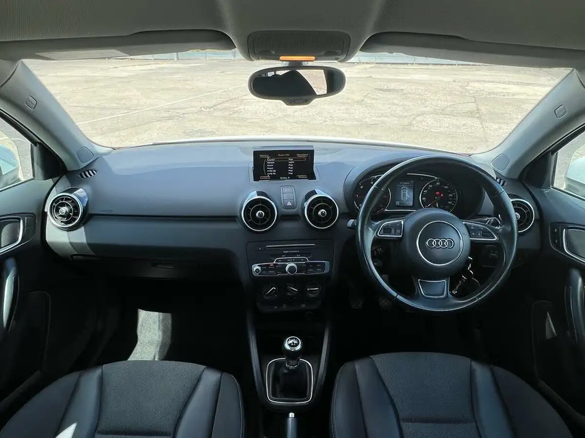 2017-audi-a1-16tdi-sportback-5d-big-6