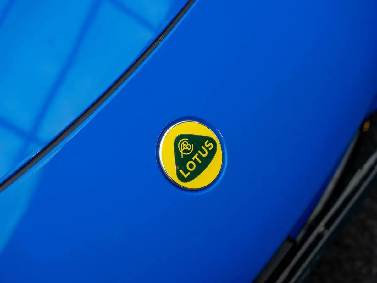 2023-lotus-emira-35-first-edition-v6-big-30
