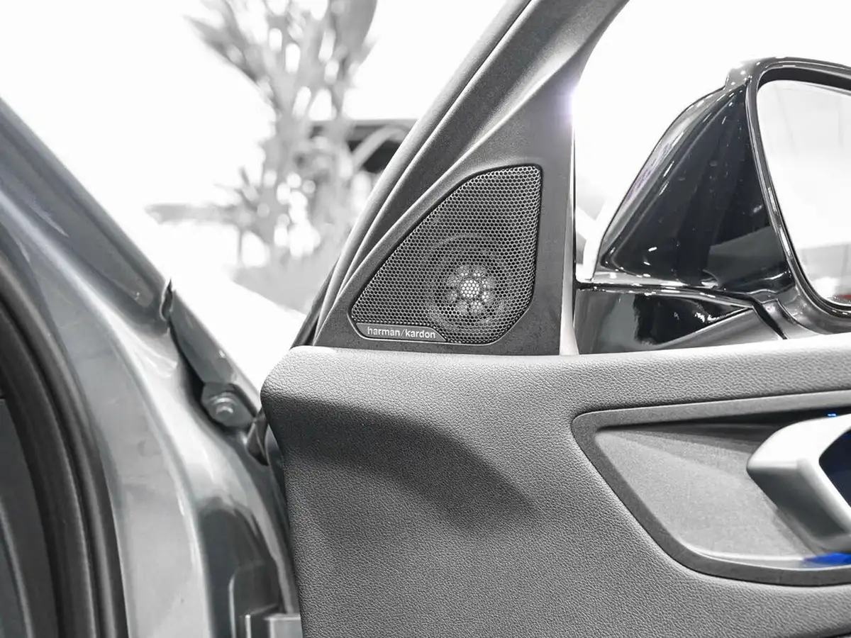 2023-bmw-1-series-20td-120d-m-sport-lcp-big-19