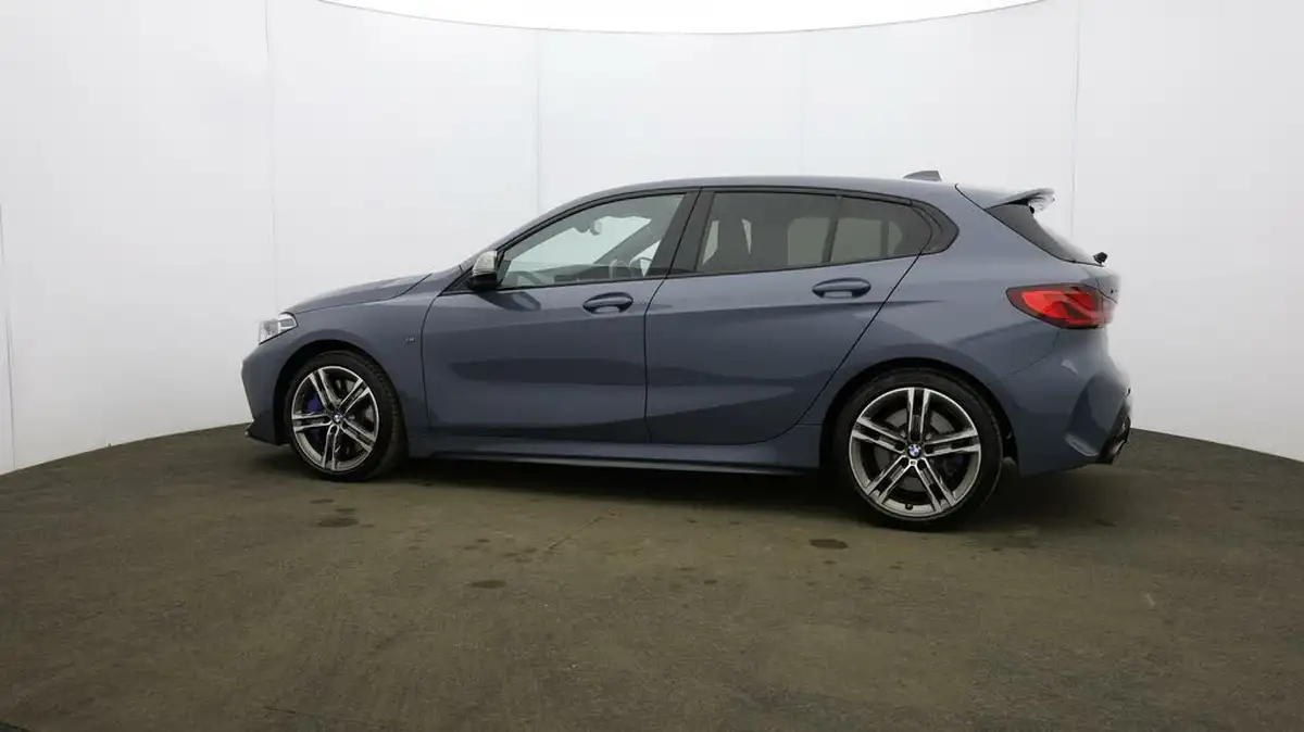 2022-bmw-1-series-20-m135i-xdrive-big-59