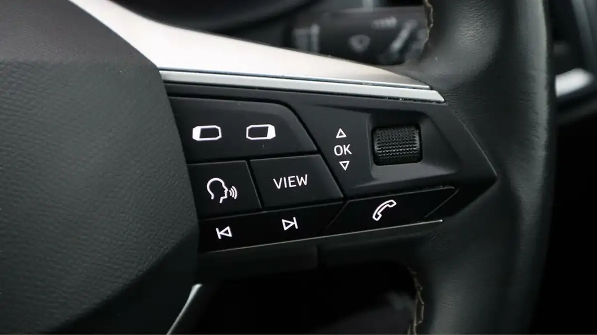 2022-seat-ateca-15-ecotsi-se-technology-big-22