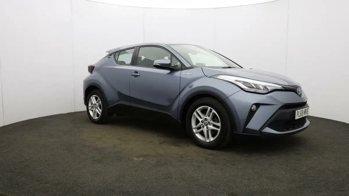 2020-toyota-c-hr-18-vvt-i-icon-parking-pack-big-40