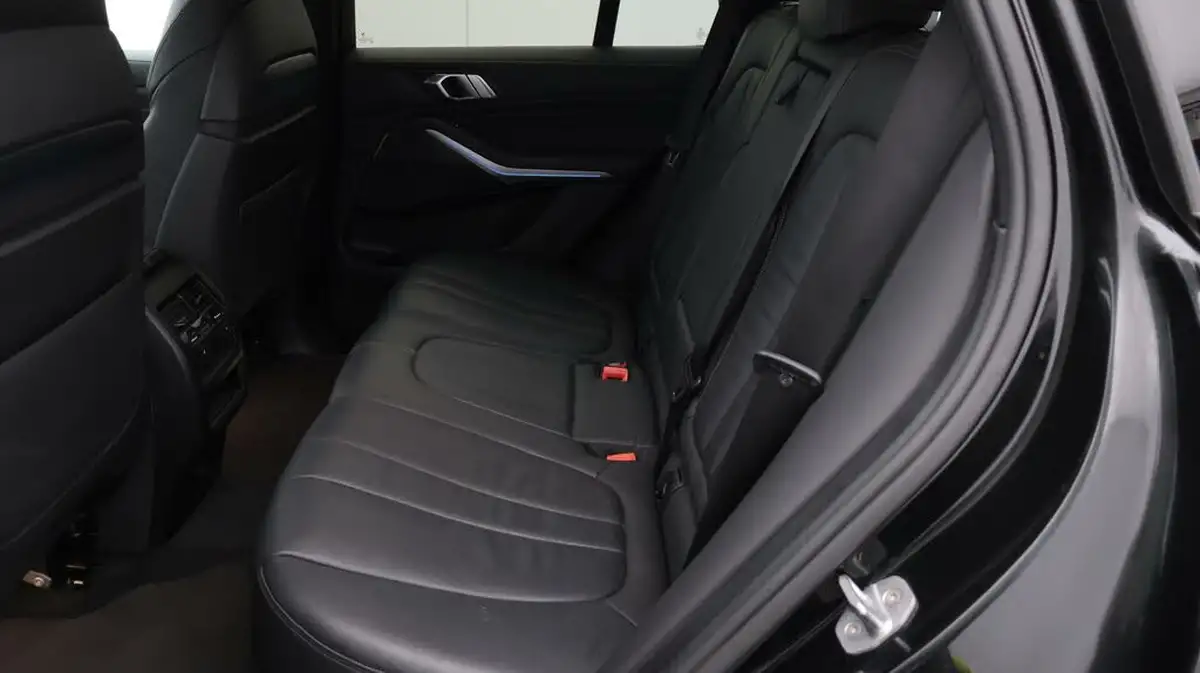 2020-bmw-x5-30-xdrive-45e-m-sport-big-16