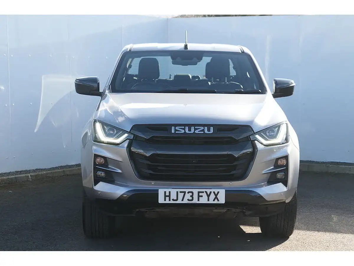 2023-isuzu-d-max-19td-v-cross-steel-edition-auto-big-2
