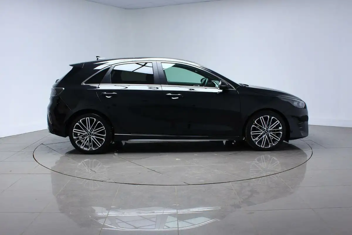 2024-kia-ceed-15-t-gdi-gt-line-s-138bhp-big-4