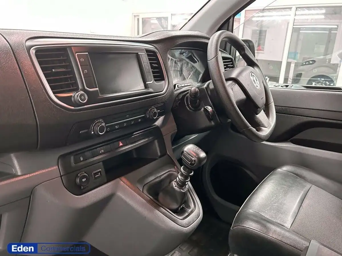 2022-vauxhall-vivaro-15td-2900-l2h1-sportive-big-2