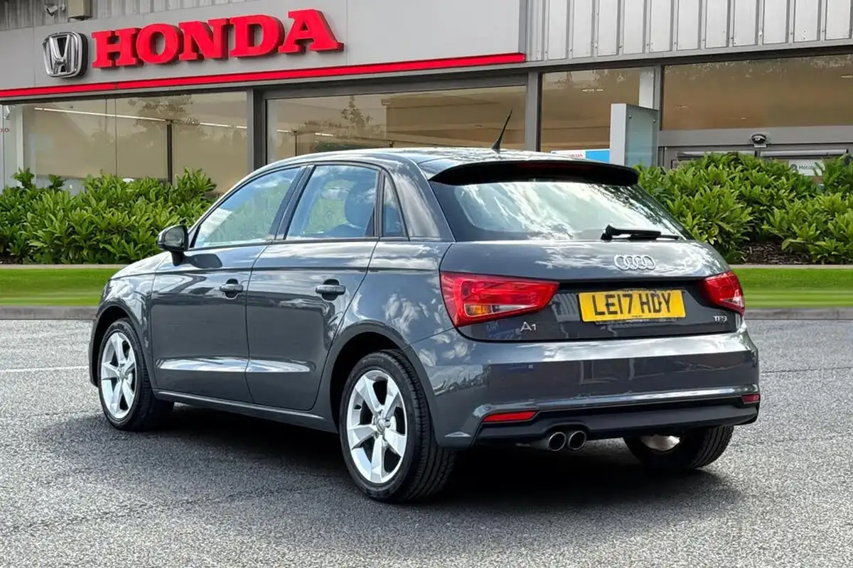 2017-audi-a1-14-tfsi-sportback-5d-s-tronic-big-1
