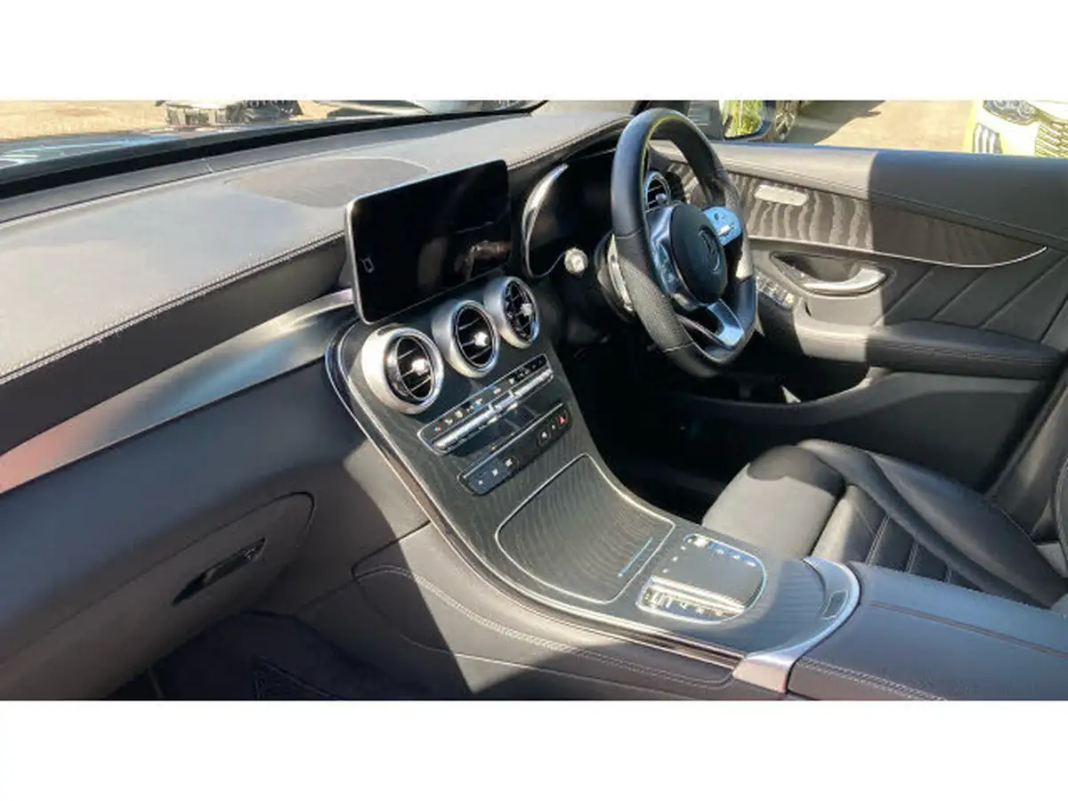 2020-mercedes-benz-glc-class-20-glc300-amg-line-premium-coupe-4d-big-8