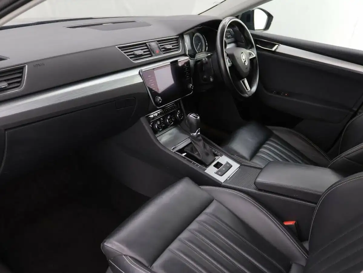 2020-skoda-superb-14-tsi-se-technology-estate-big-24