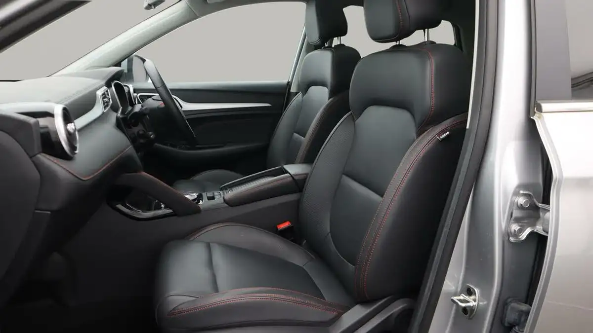 2023-mg-zs-suv-e-trophy-ev-176ps-big-14