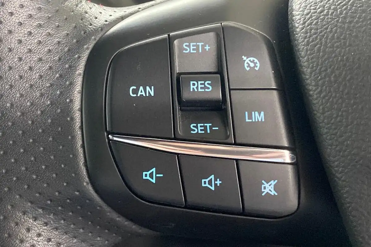 2020-ford-focus-10t-st-line-x-edition-155ps-hybrid-mhev-hatchback-big-37