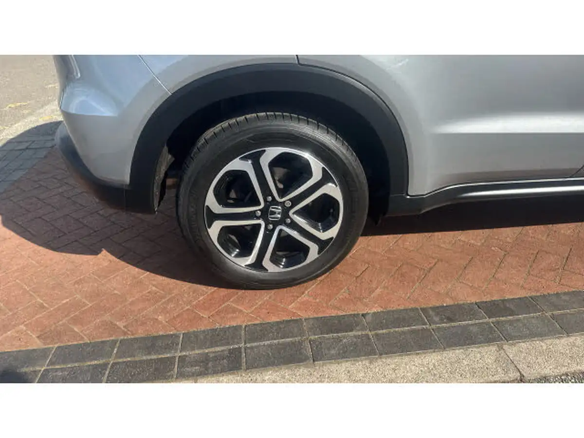 2018-honda-hr-v-15-i-vtec-se-big-42