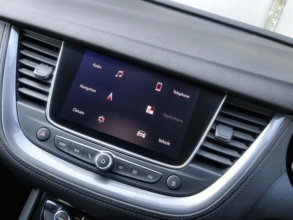 2018-vauxhall-grandland-x-12-sport-nav-130ps-big-22