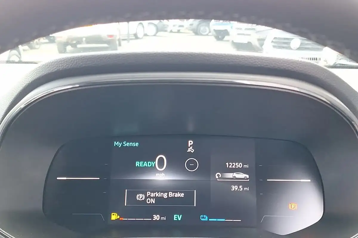 2024-renault-clio-16-techno-big-9