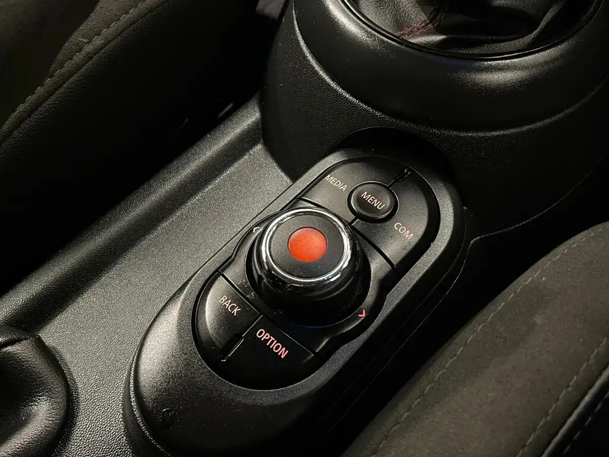 2019-mini-cooper-20-cooper-s-sport-189bhp-hatchback-3d-big-68