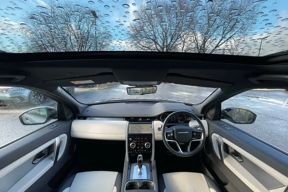 2022-land-rover-discovery-sport-20-d200-urban-edition-big-2