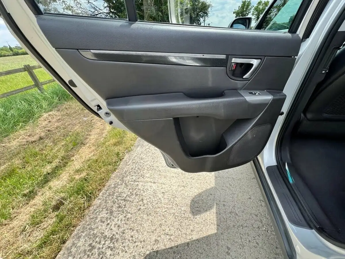 2012-hyundai-santa-fe-22td-premium-7st-big-41