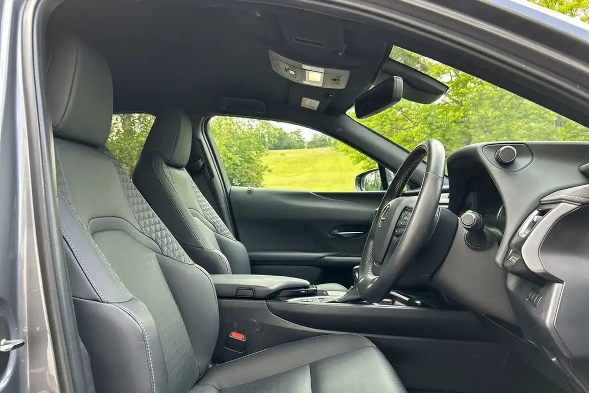 2022-lexus-ux-250h-20-ux-184bhp-without-navigation-big-19