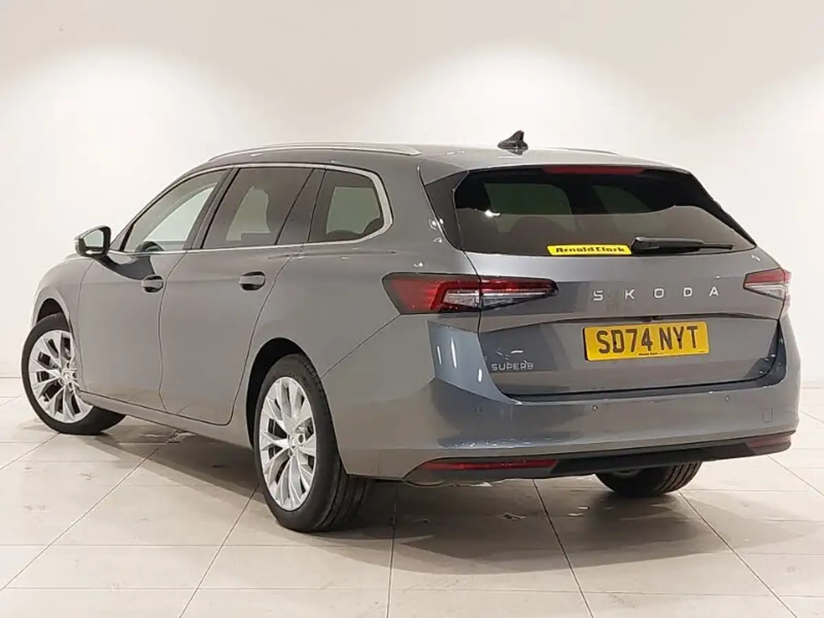 2024-skoda-superb-big-1