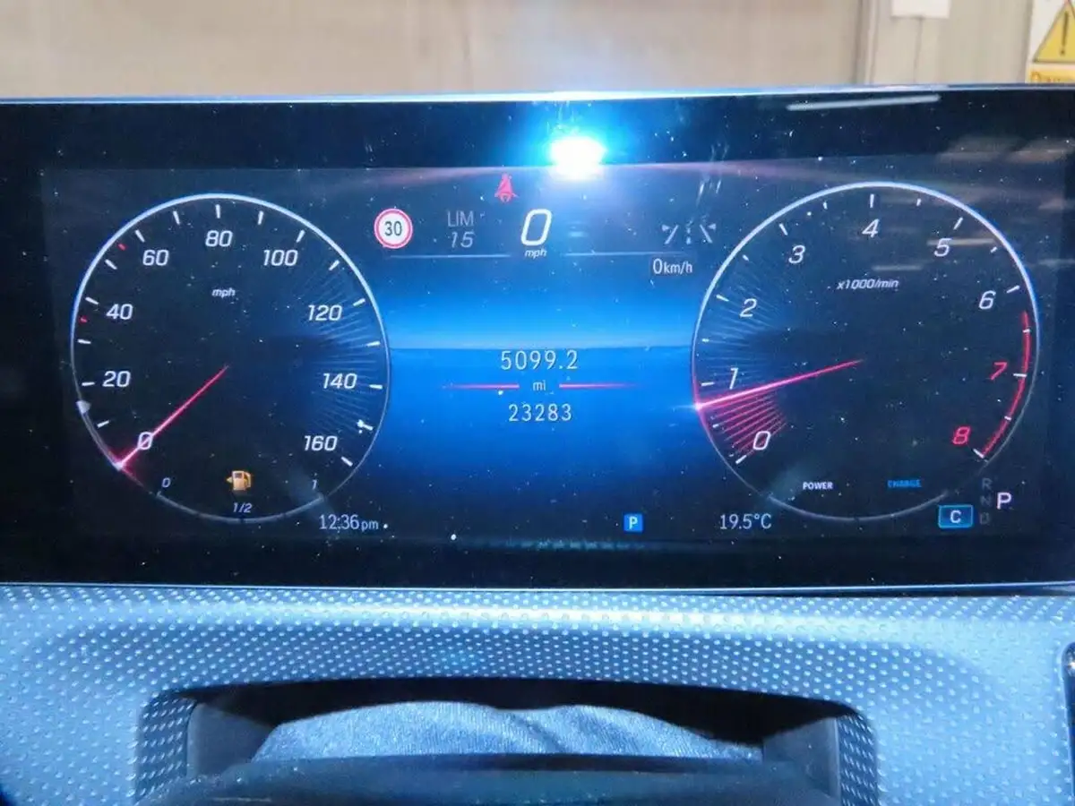 2023-mercedes-benz-cla-13-cla-180-amg-line-premium-shooting-brake-5d-big-8