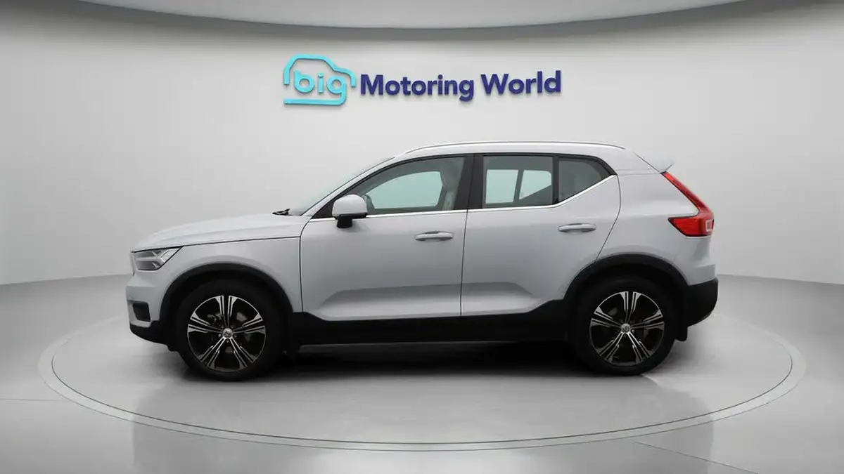2022-volvo-xc40-20-b4-inscription-awd-big-4