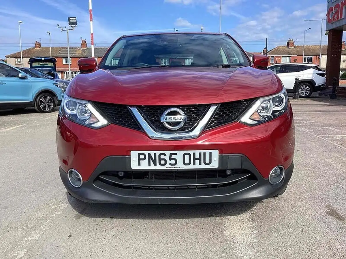 2015-nissan-qashqai-12-n-tec-big-27