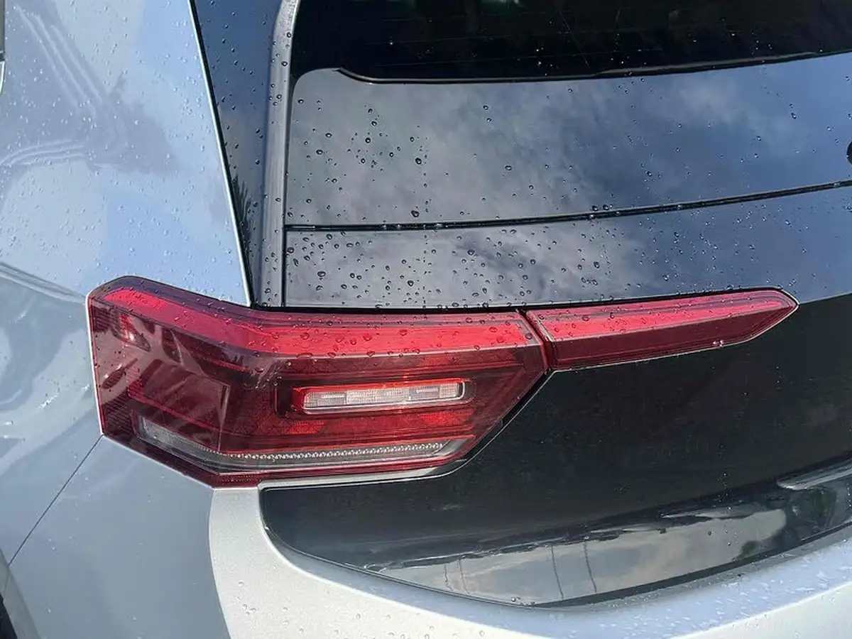 2021-volkswagen-id3-e-tour-big-11