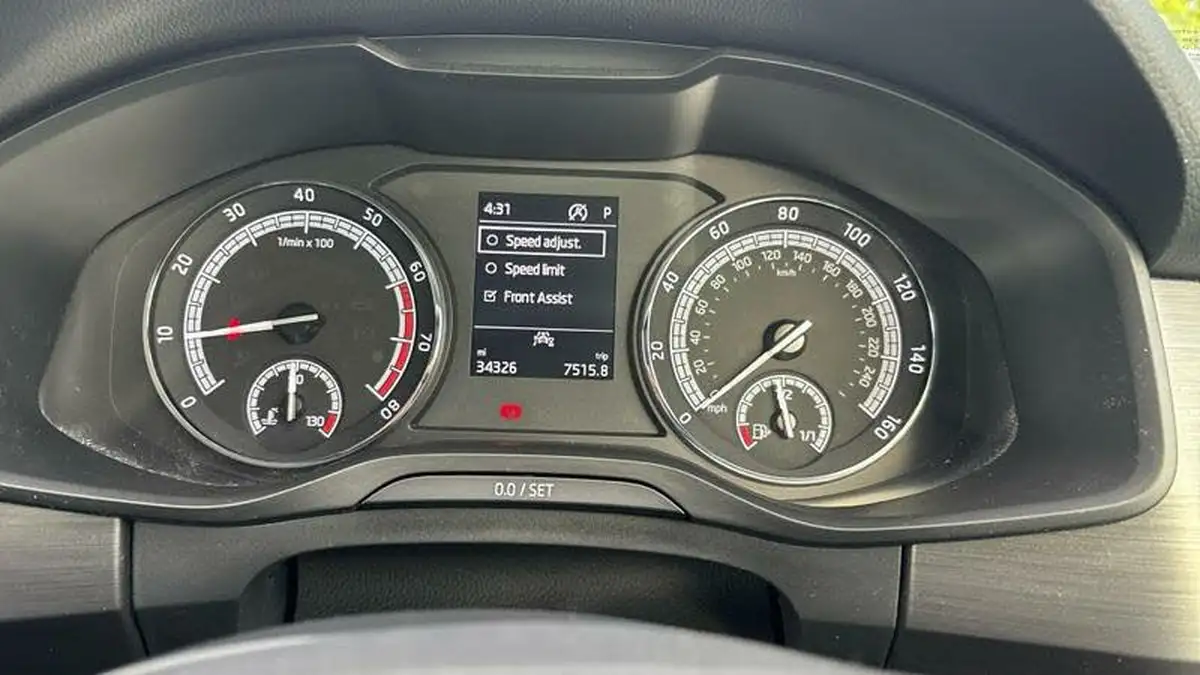 2021-skoda-kodiaq-15-tsi-se-5-dsg-big-26