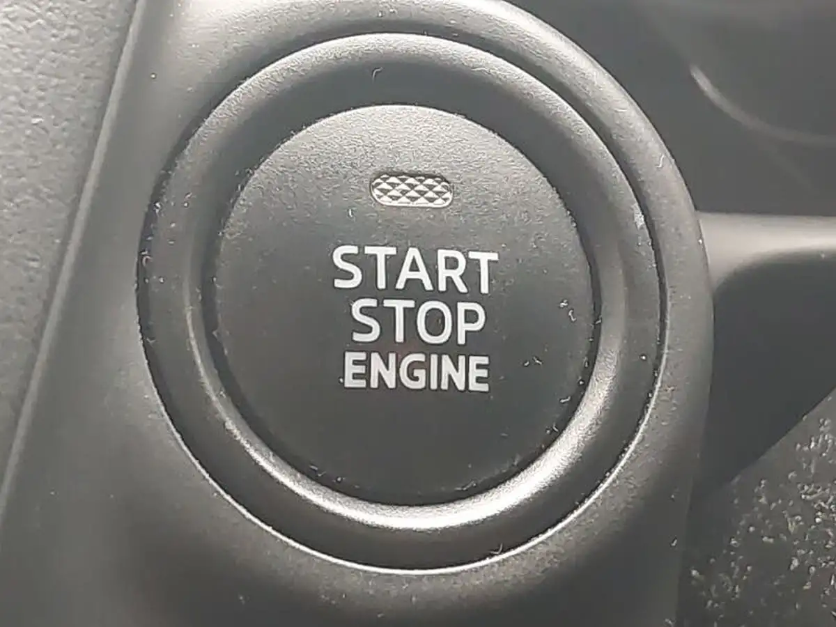2022-mazda-mazda2-15-e-skyactiv-g-sport-big-14