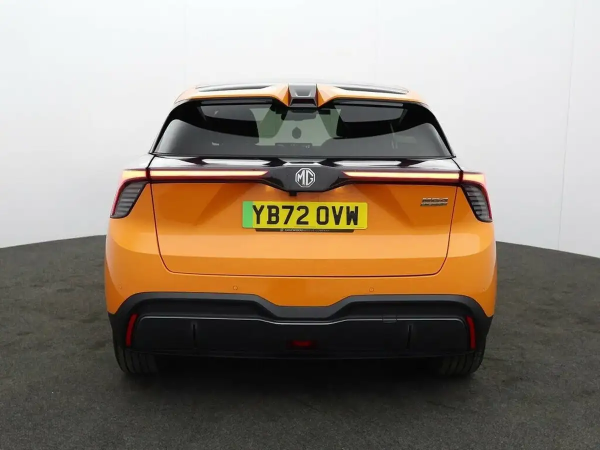2022-mg-mg4-e-trophy-ev-big-8