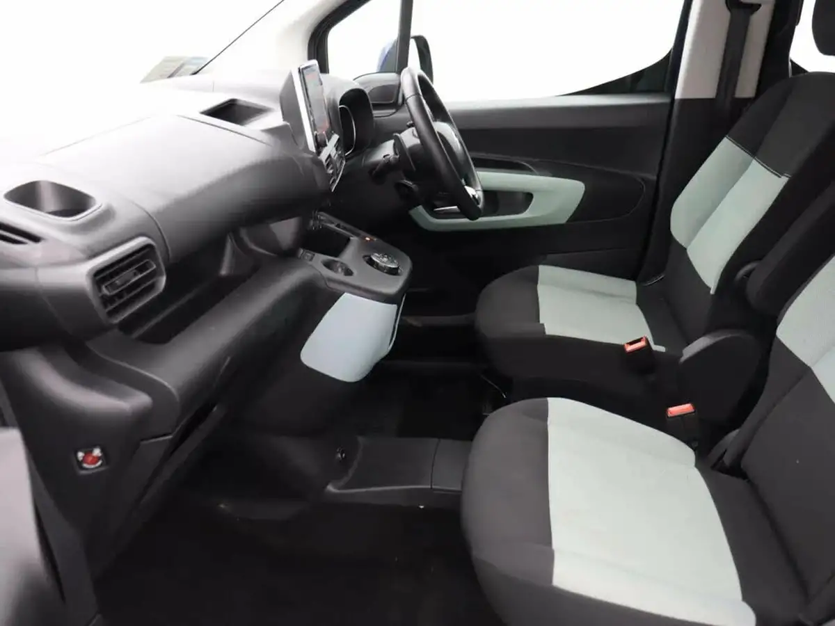 2019-citroen-berlingo-15bluehdi-flair-m-size-130ps-eat8-big-12