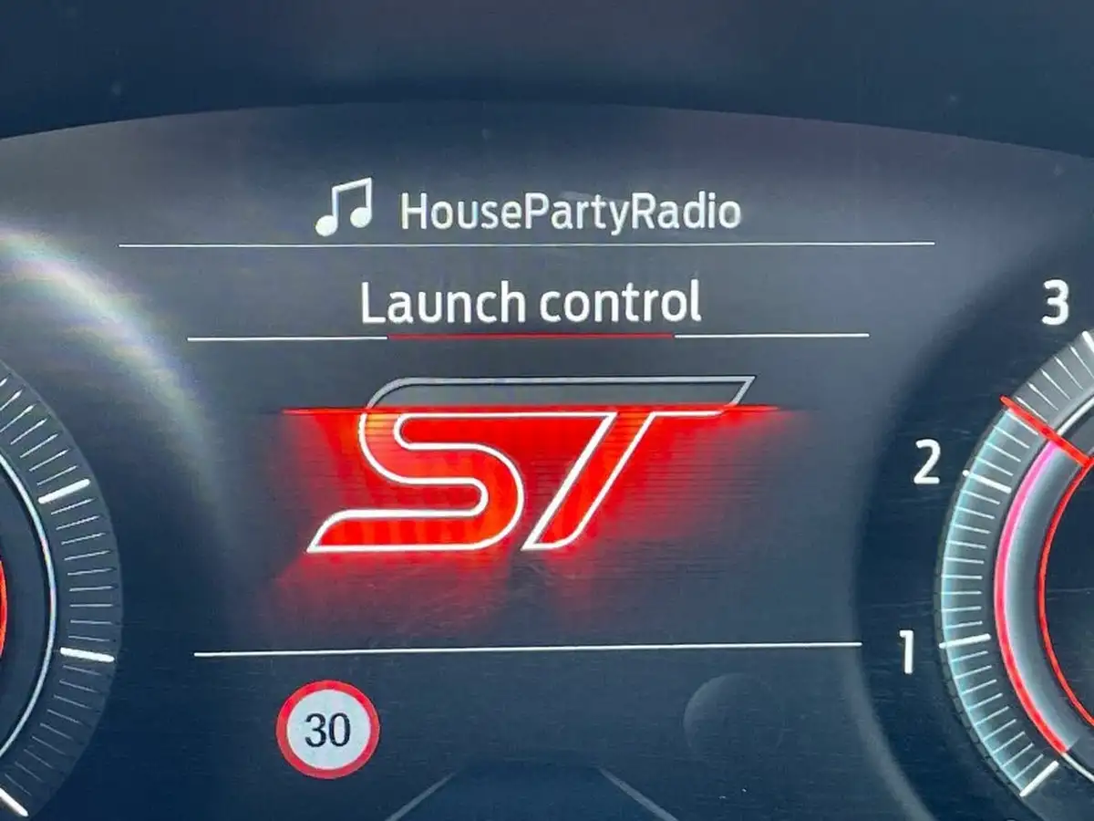 2021-ford-puma-suv-15-st-big-19