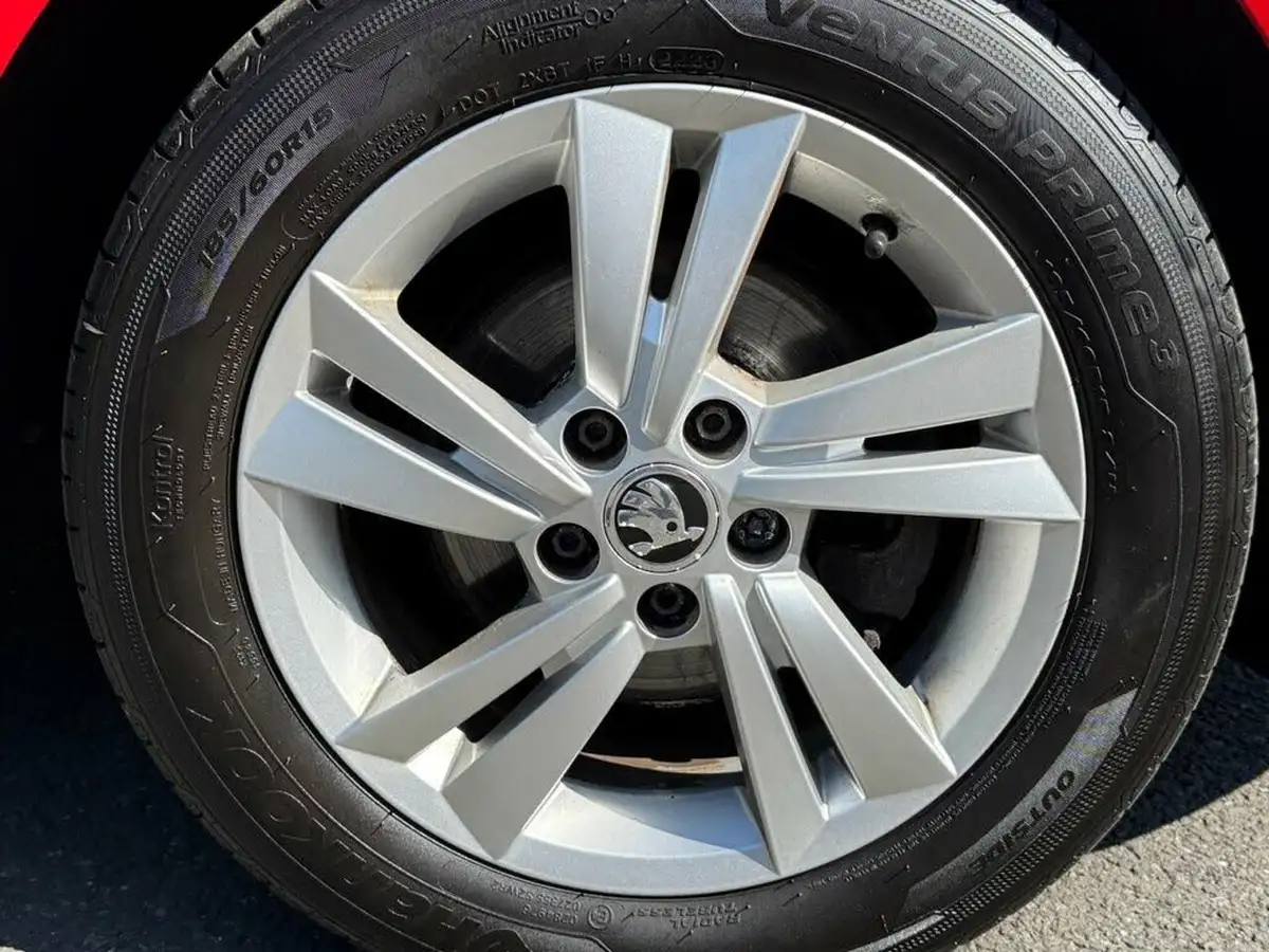 2019-skoda-fabia-10-mpi-se-75ps-ss-hatchback-big-12