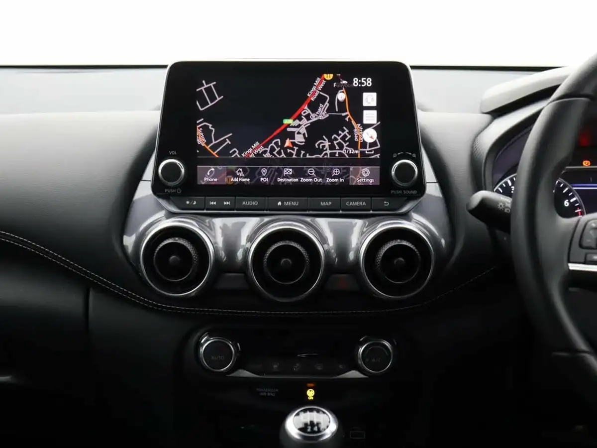 2023-nissan-juke-10-dig-t-n-connecta-big-8