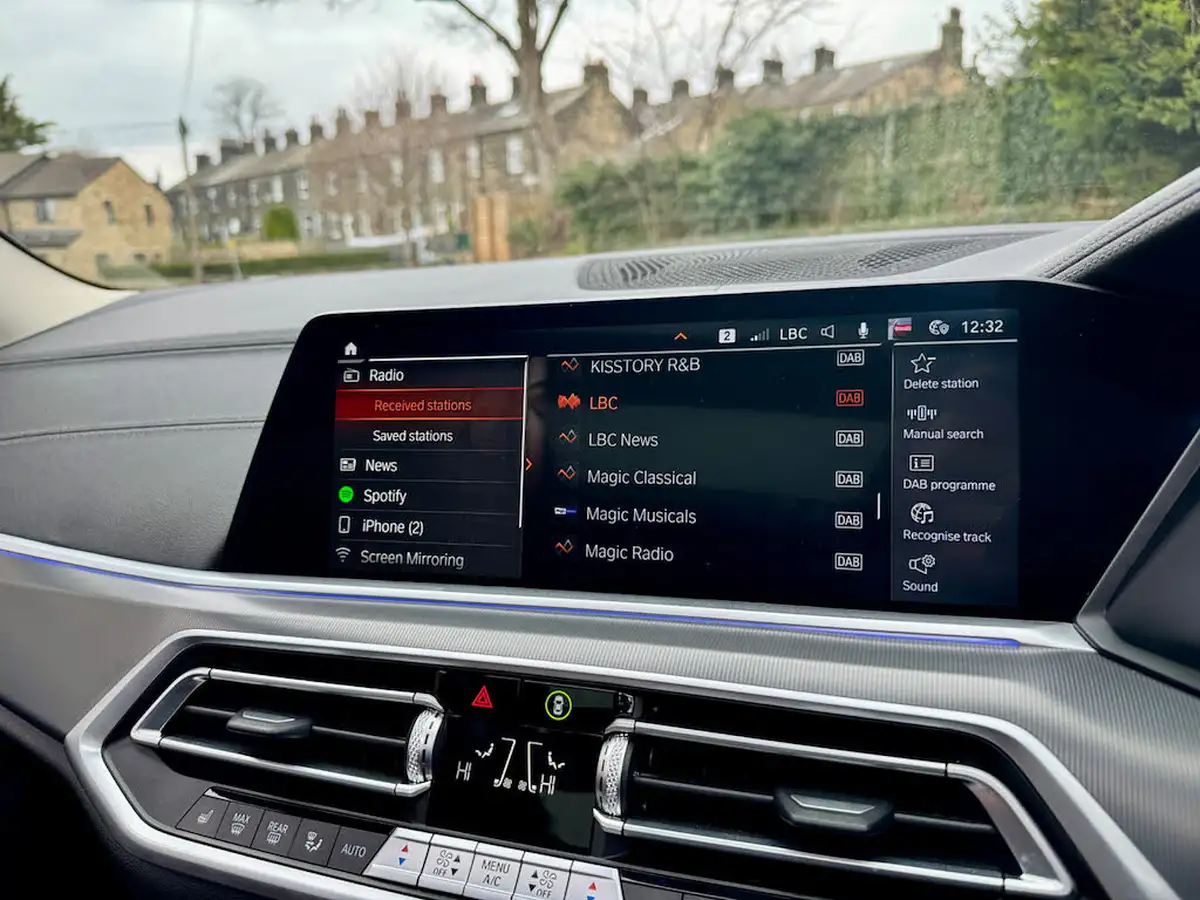 2021-bmw-x5-30-xdrive-40i-xline-335bhp-mht-big-27