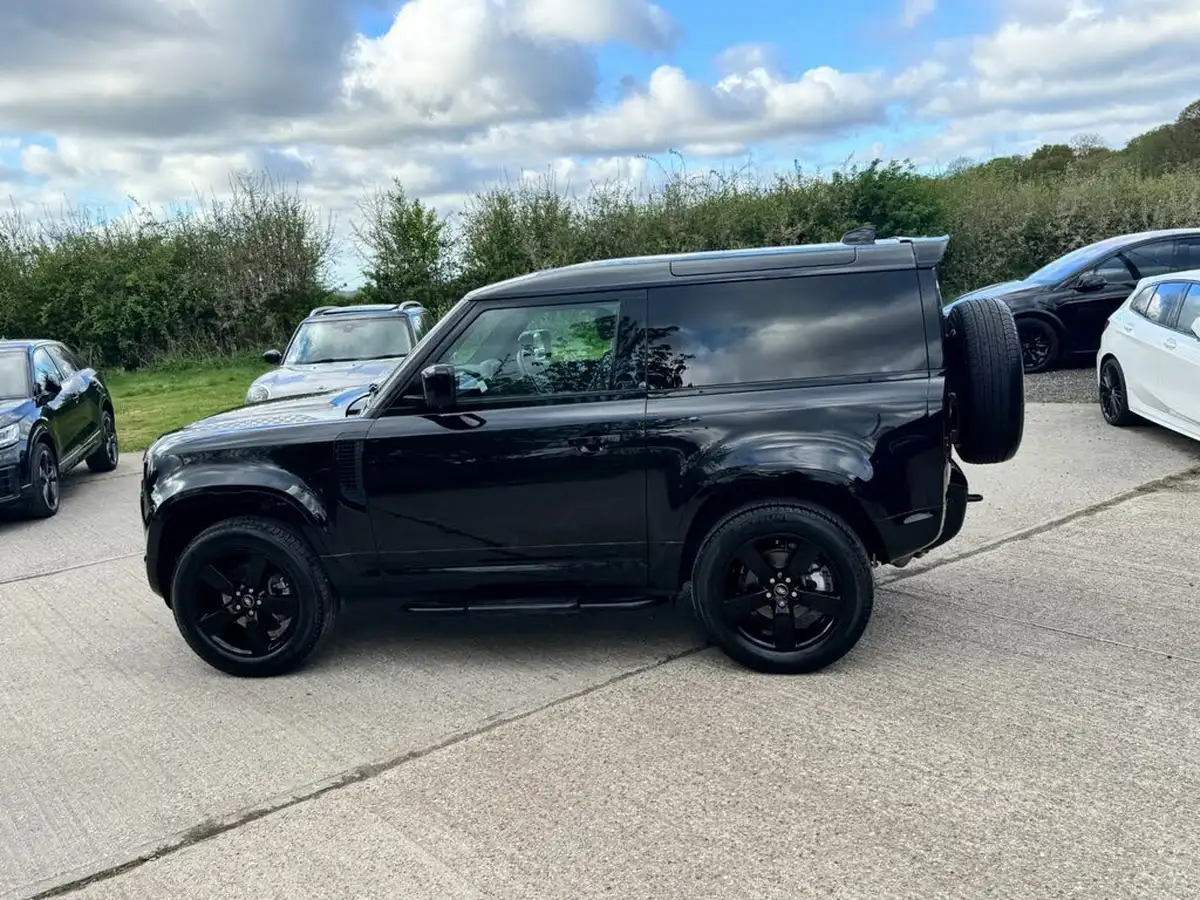 2023-land-rover-90-defender-30-d250-x-dynamic-hse-big-21