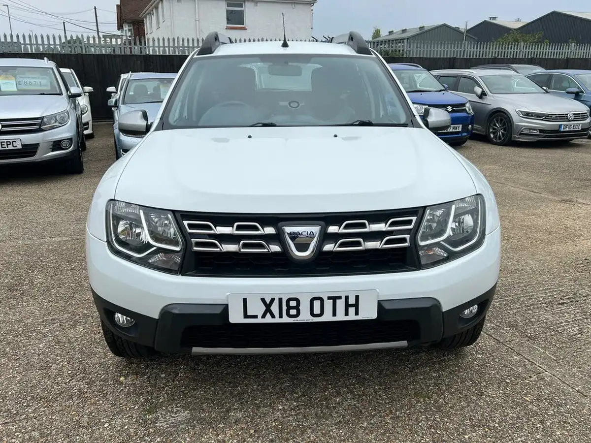 2018-dacia-duster-15dci-laureate-110bhp-ss-station-wagon-5d-big-1