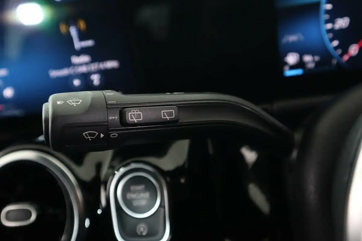 2023-mercedes-benz-gla-class-13-gla-200-sport-executive-station-wagon-big-19