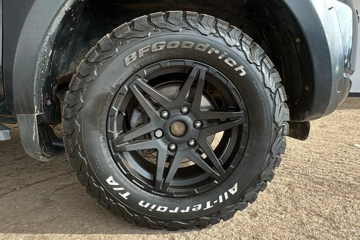 2017-mitsubishi-l200-24di-d-barbarian-svp-auto-big-19