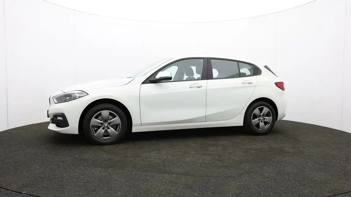2021-bmw-1-series-15-118i-se-lcp-big-64