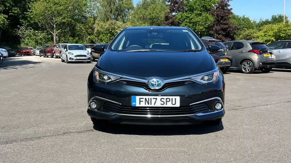 2017-toyota-auris-18-vvt-i-hsd-excel-tss-hatchback-big-14