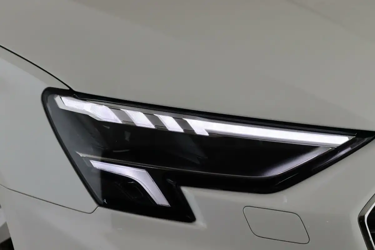 2021-audi-a3-15-35-tfsi-s-line-sportback-5d-big-8