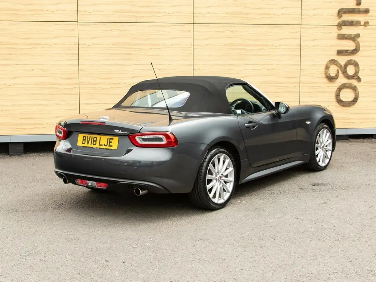 2018-fiat-124-14-multiair-124-spider-lusso-plus-dct-big-1