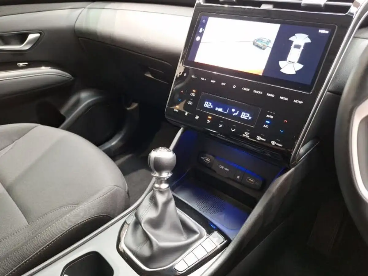 2024-hyundai-tucson-16-t-gdi-premium-150ps-big-14