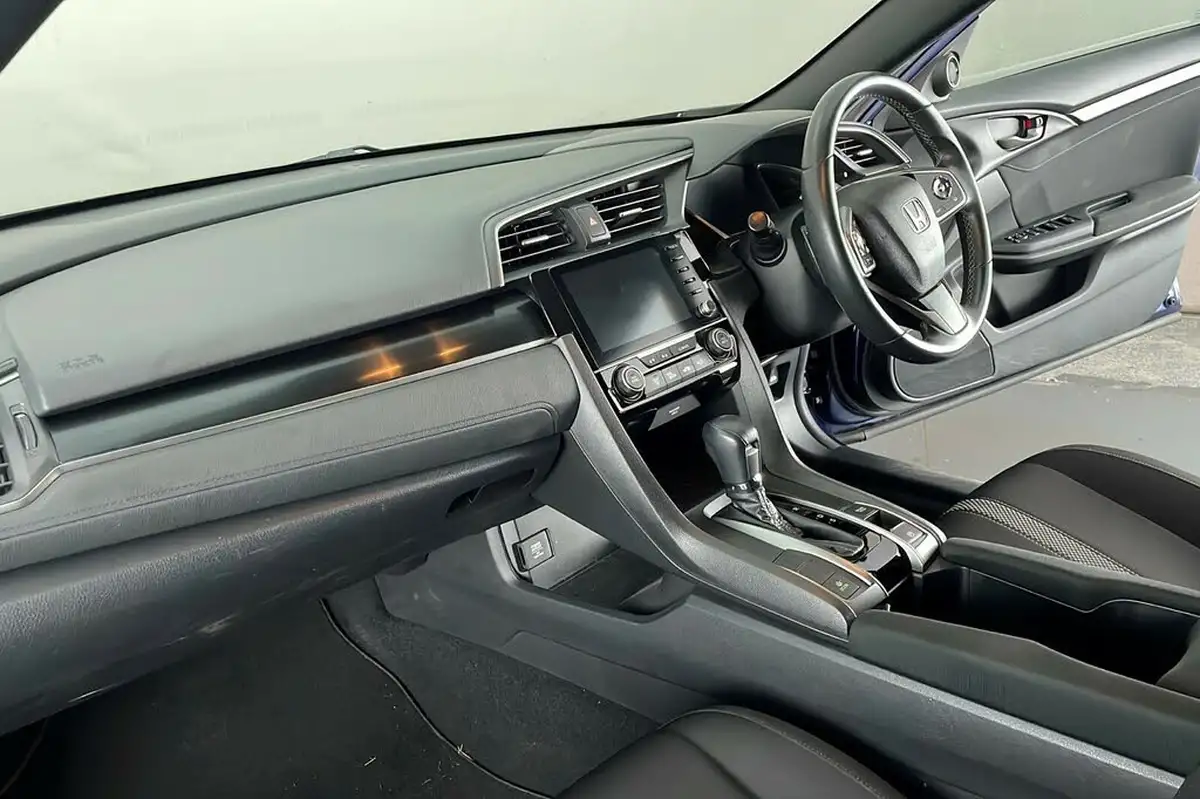 2021-honda-civic-15-vtec-turbo-sport-ss-cvt-big-9